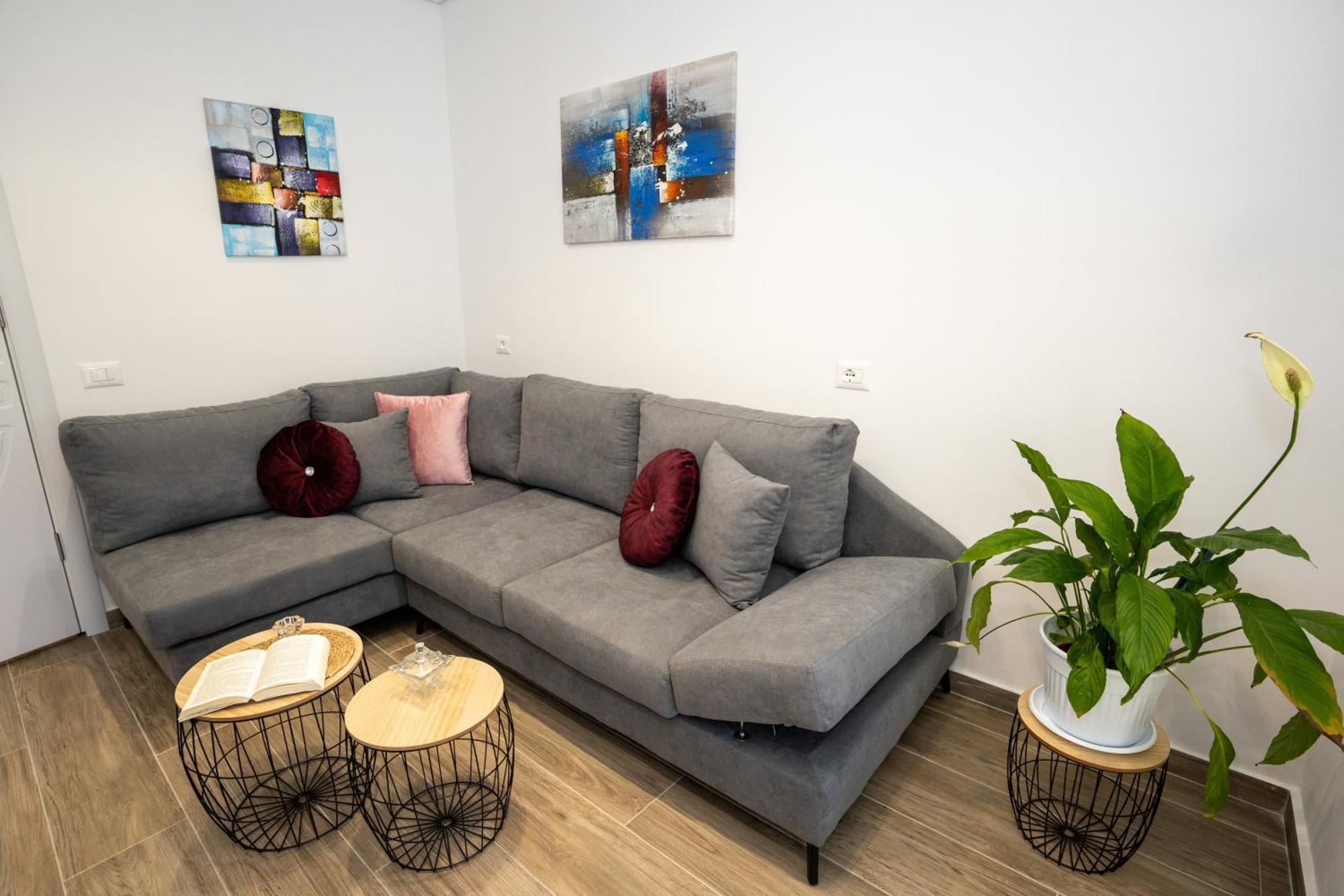 Sunnydream Apartaments Saranda Ngoại thất bức ảnh