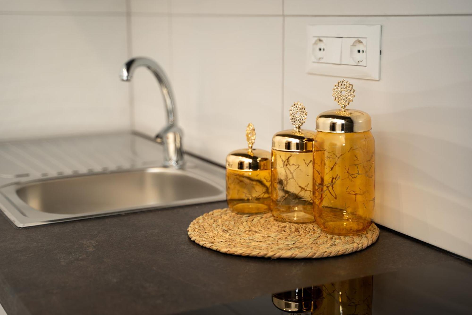 Sunnydream Apartaments Saranda Ngoại thất bức ảnh